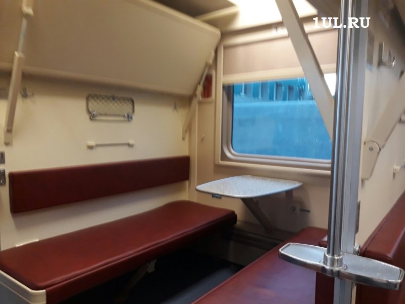 Фирменный поезд Волга 059