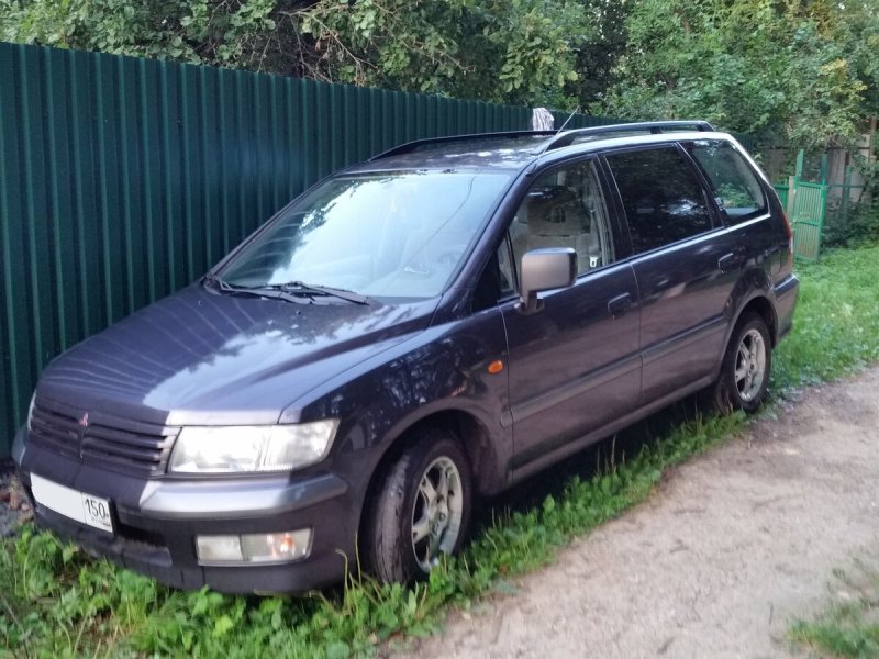 Mitsubishi Space Wagon 1999 2,4