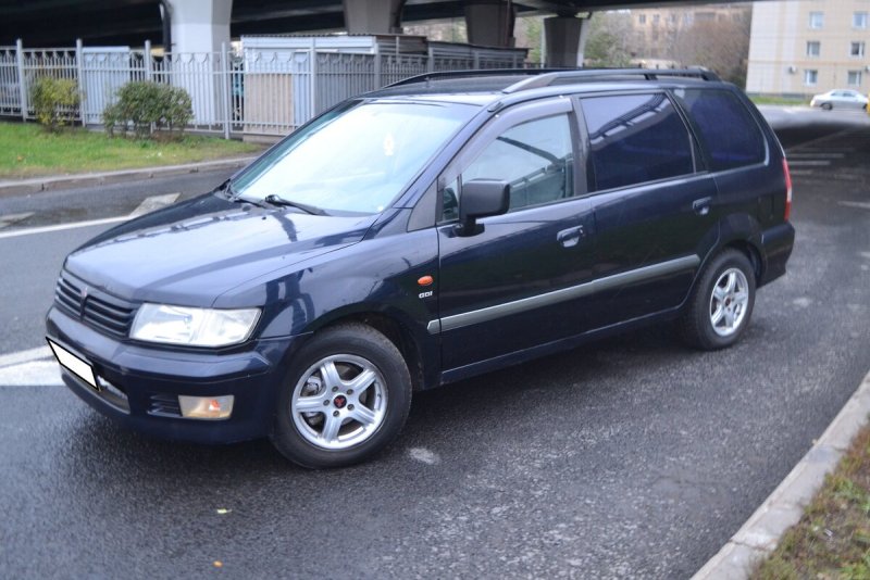 Mitsubishi Space 2 Wagon 2003