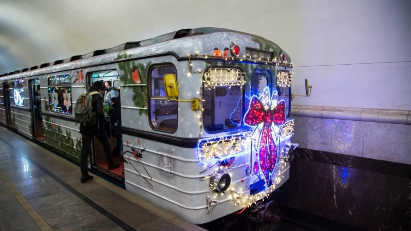 Поезда метро мира