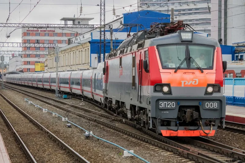 Фирменный поезд Волга 059а Санкт-Петербург
