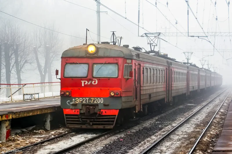 Электричка эр2т