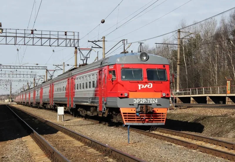 Электропоезд эр2р 7024 Куровская Москва