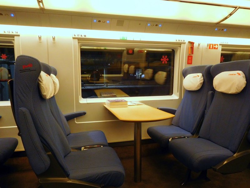 Комфорт поезд Ласточка 820