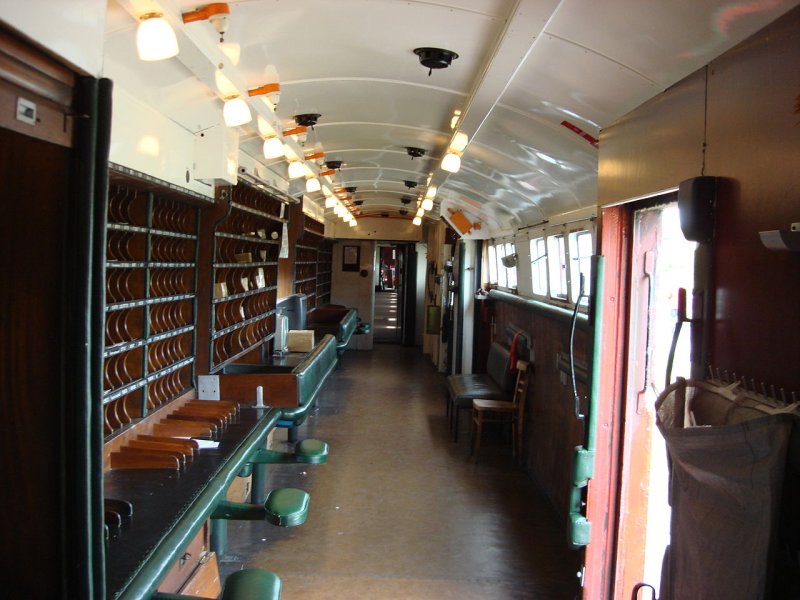 Почтовый вагон РЖД внутри
