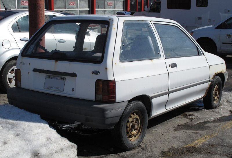Ford Festiva 1.3 at, 1998