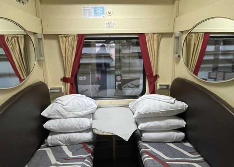 Плацкарт верхнее боковое