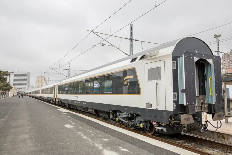 Stadler поезд Тбилиси вагон