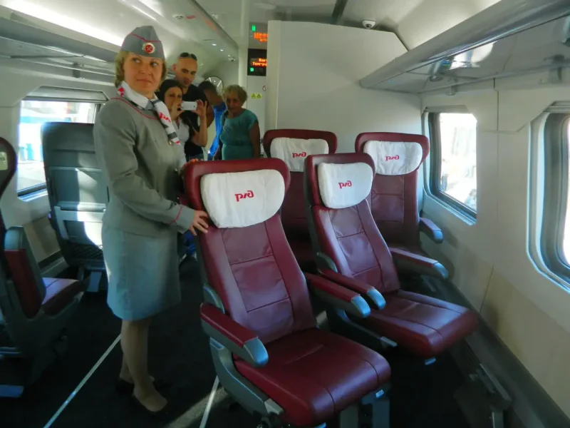 Двухэтажный поезд Воронеж Москва 737