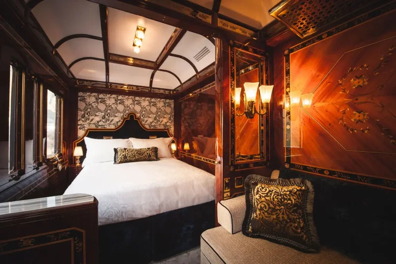 Поезд Eastern & oriental Express