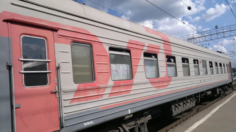 Поезд 562т Сухум — Адлер