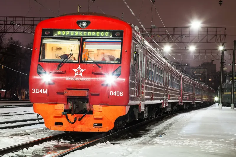 Поезд метро Москва 2019