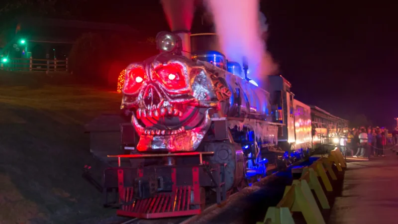 Парк призрачного поезда (Ghost Train Park), Лима, Перу