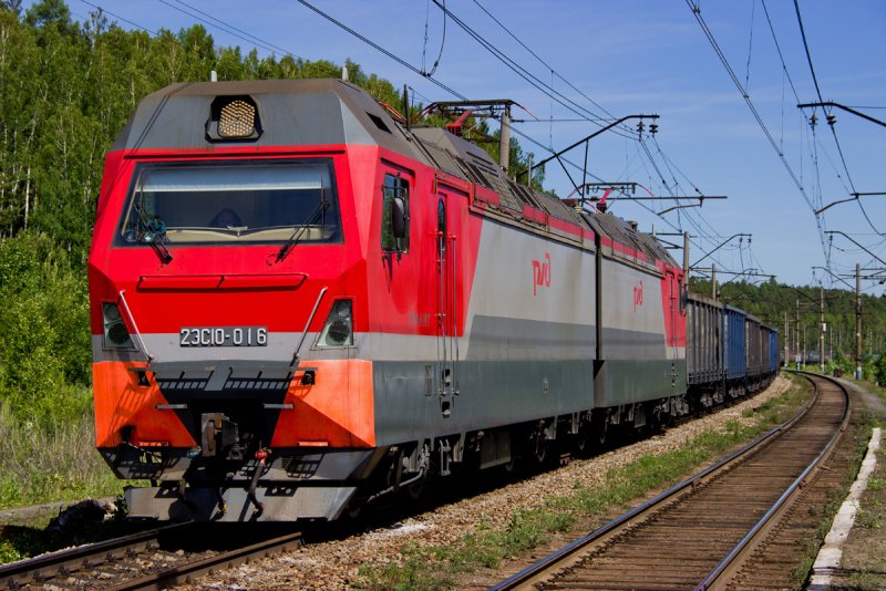 Локомотив гранит 2эс10