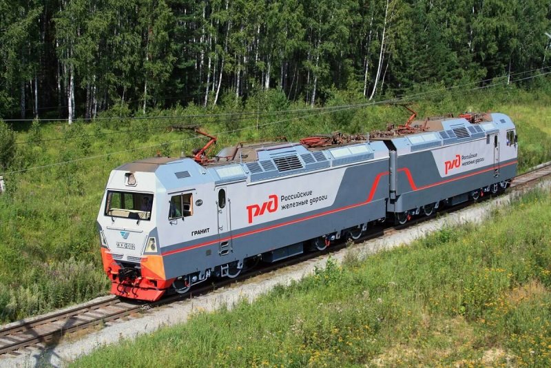 Локомотив гранит 2эс10