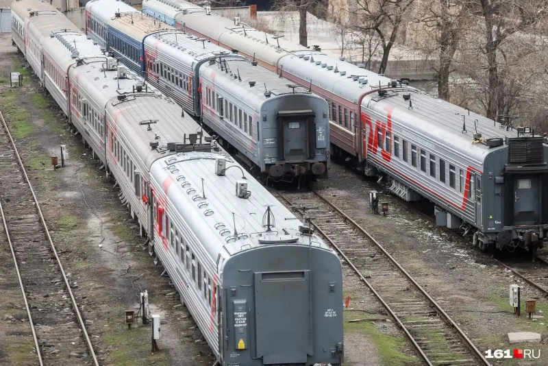 Поезд 001э, Владивосток — Москва «Россия»