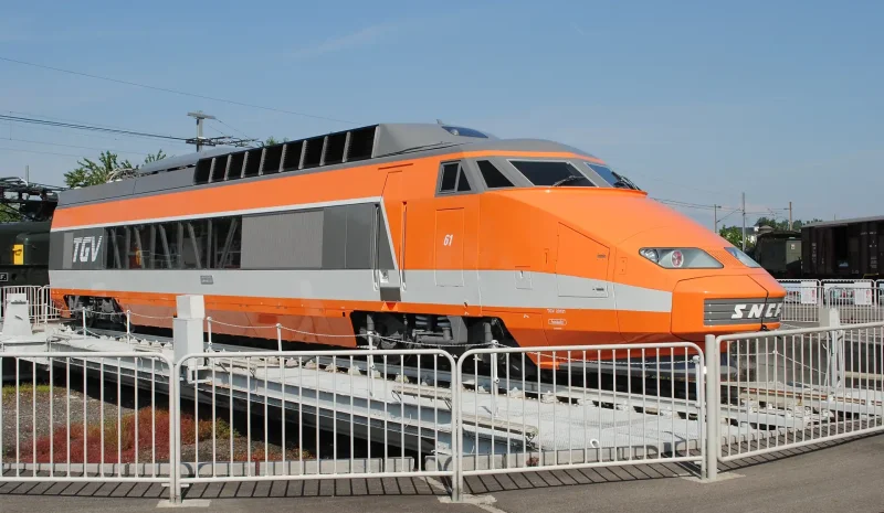 Оранжевый TGV Duplex