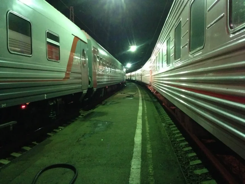 Пригородный поезд Серов Приобье