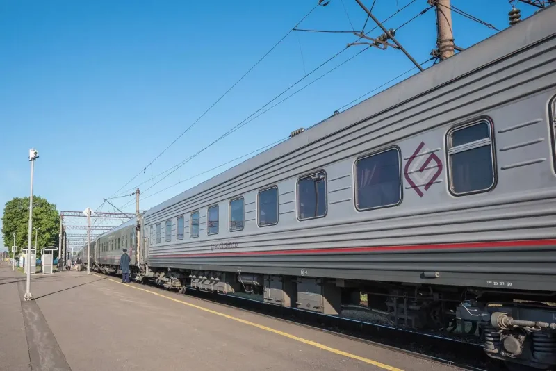 Поезд Таврия 142е вагоны
