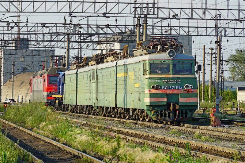 Свердловская ЖД Локомотив