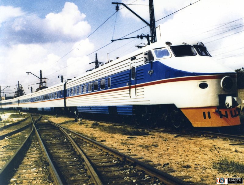 Эр200 электропоезд
