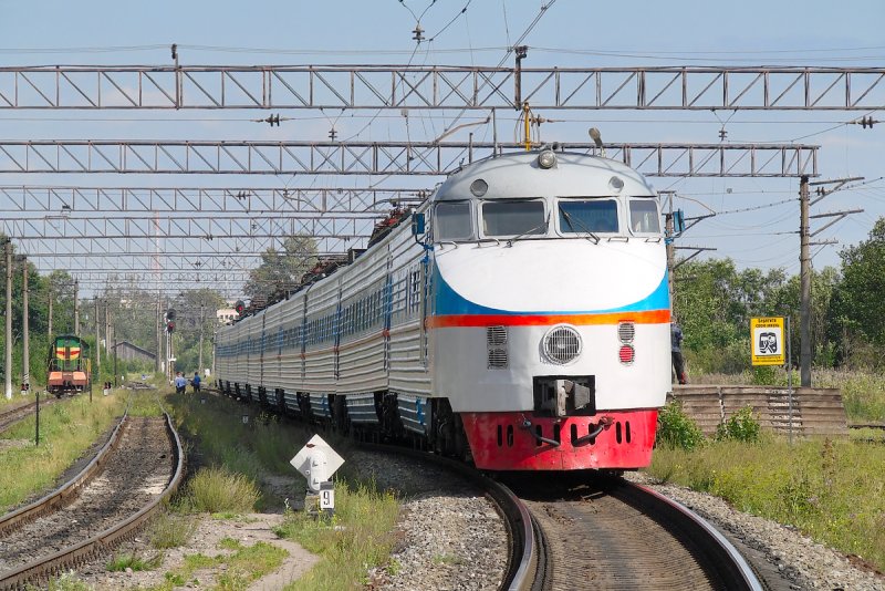 Эр200 электропоезд