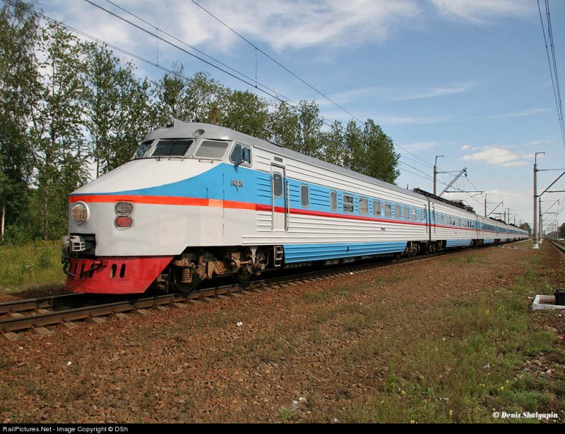 Эр200 электропоезд
