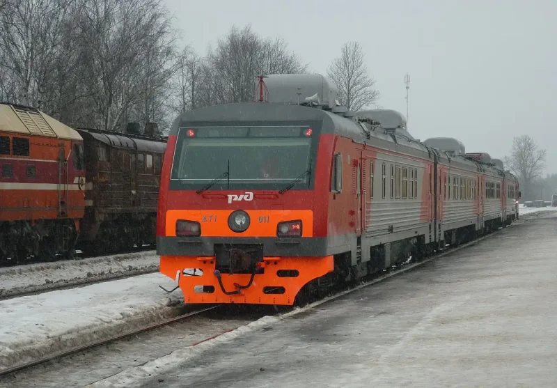 Дизель-электропоезд дт1-012.