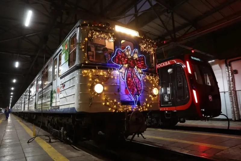 Новогодний поезд Московского метрополитена