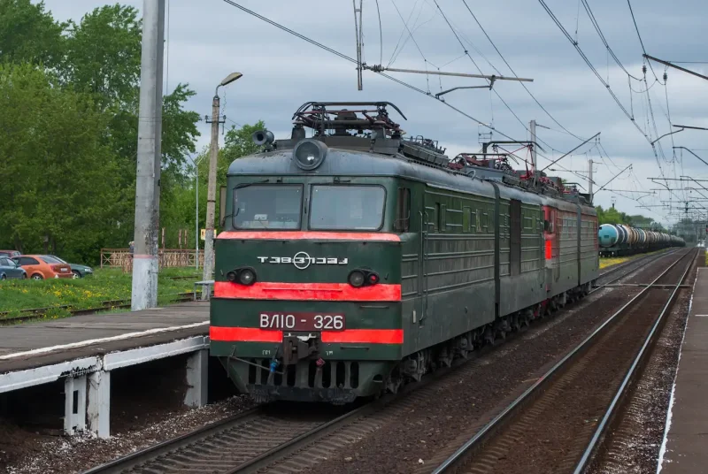 Вл10 СЖД со звездой крыша
