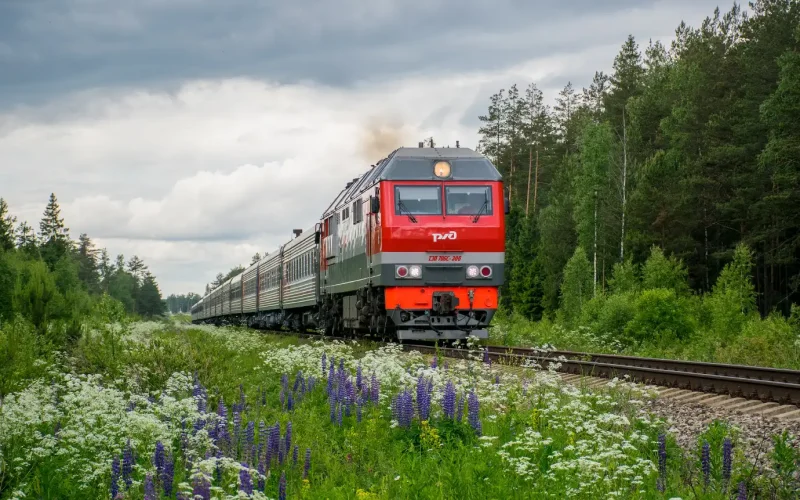 Тепловоз тэп70 станция Сургут