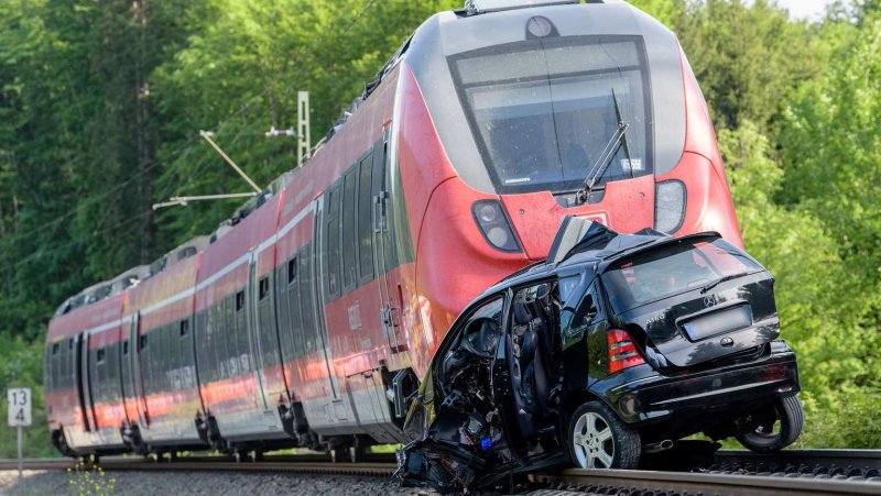 Крушение поезда TGV