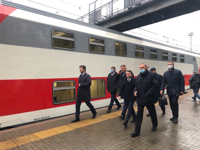 Новый двухэтажный поезд Мурманск Санкт-Петербург