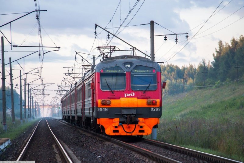 Электропоезд эд4 0001