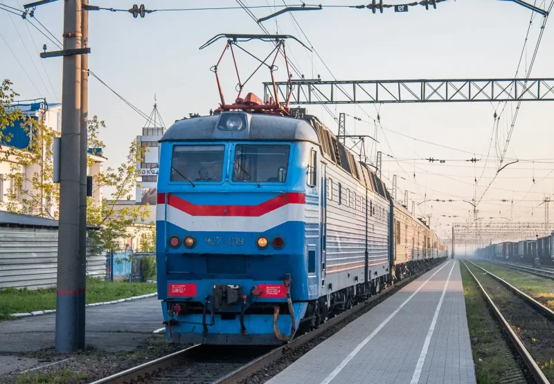 Поезд 715 Ласточка