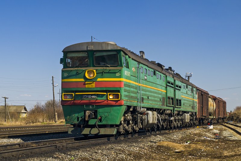 Локомотив 2тэ10