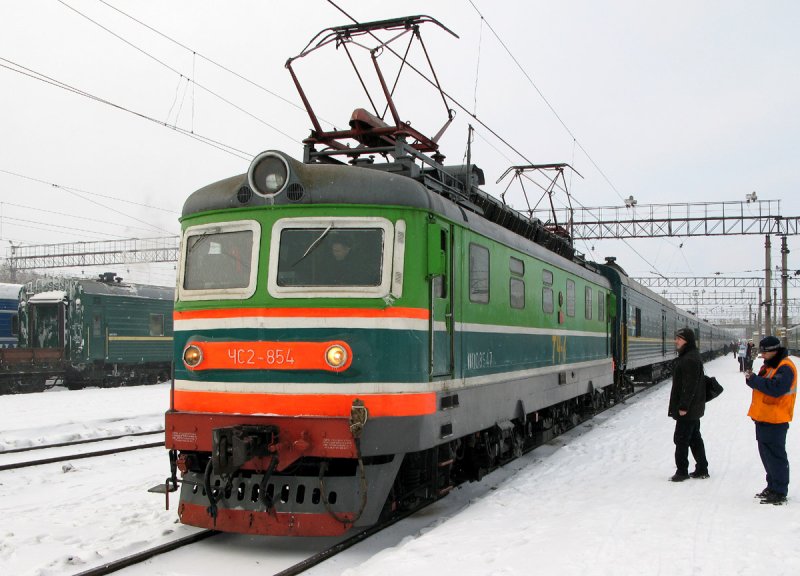 Локомотив чс2