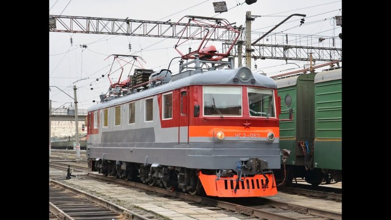 Электровоз чс2 Чебурашка