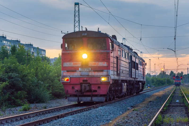 Пассажирский тепловоз тэп70