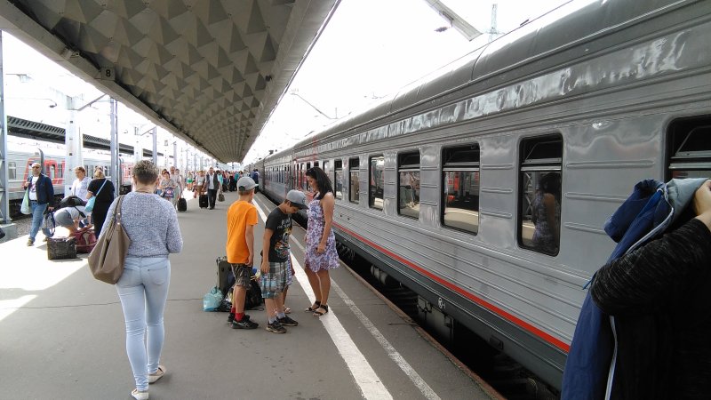 082и поезд вагоны