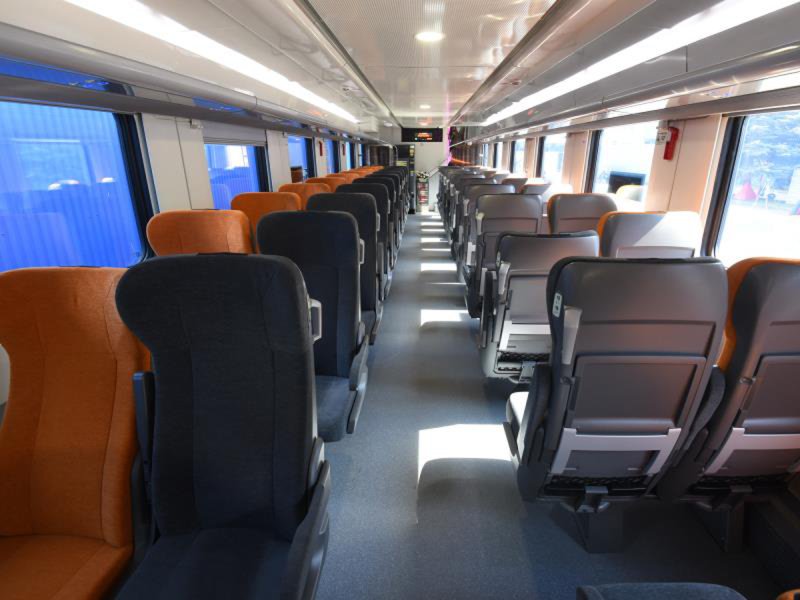 027a поезд сидячие