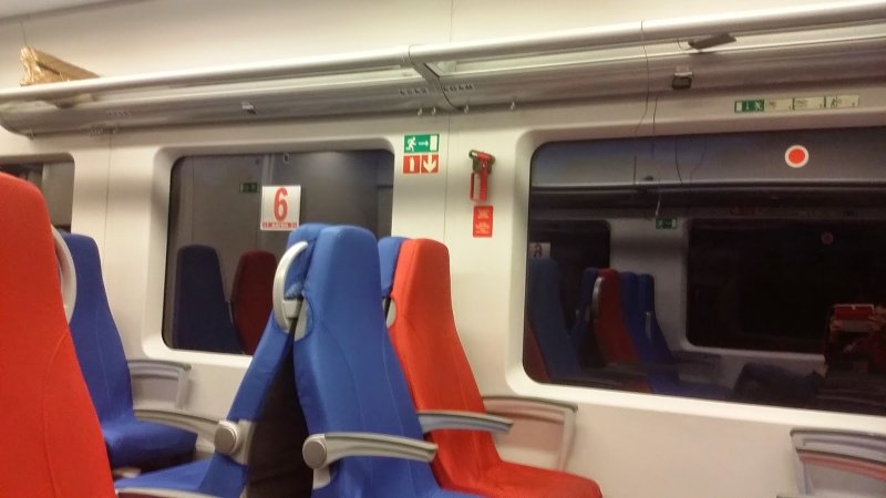 Поезд Ласточка вагон 2ж