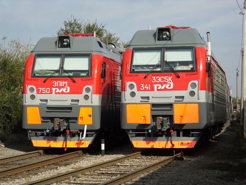 Локомотив 3эс5к Ермак