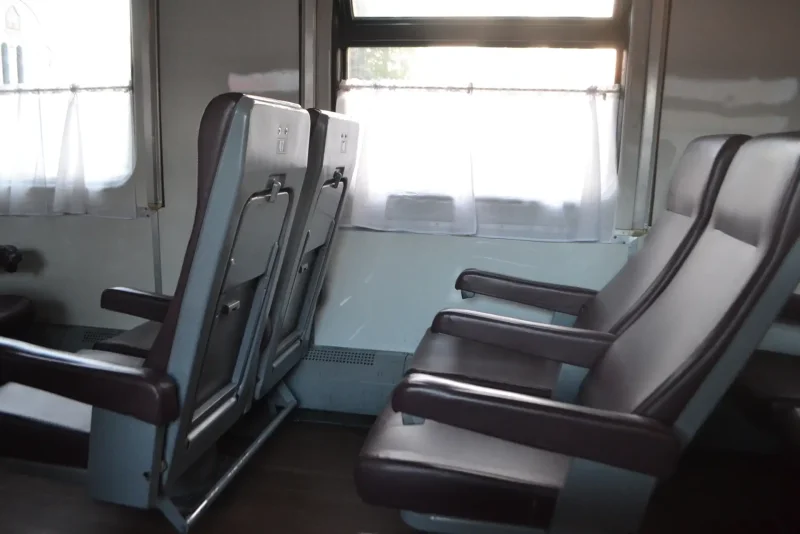 Иван Паристый поезд двухэтажный