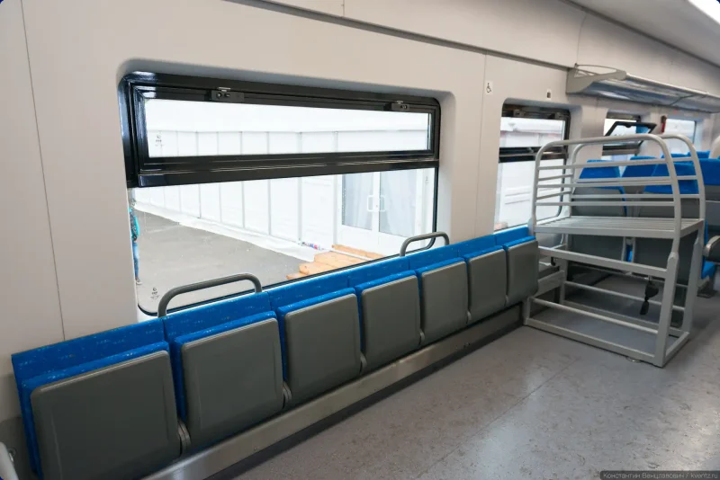 Откидные места в Ласточке