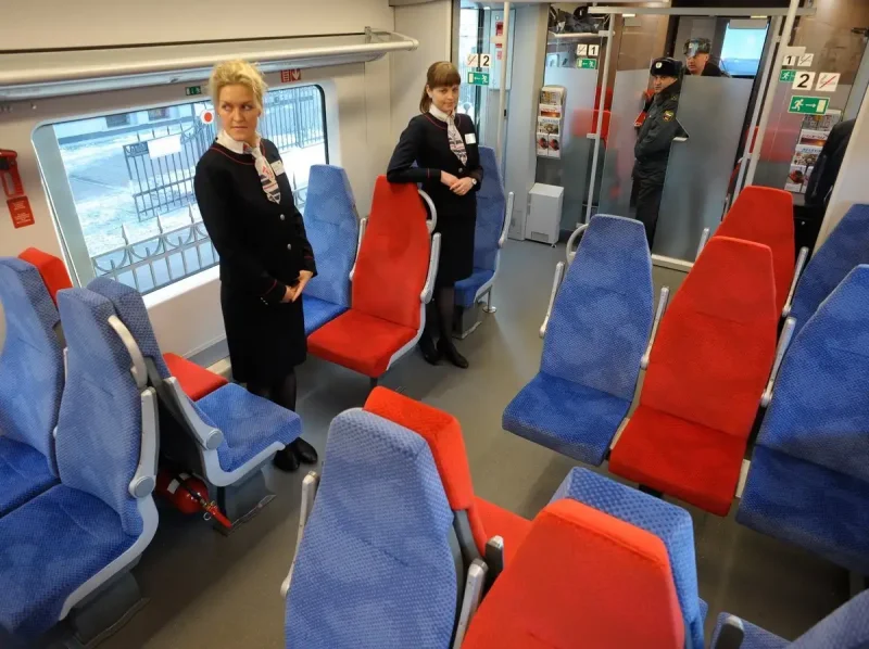 Ласточкаyjdujhjl вагон внутри