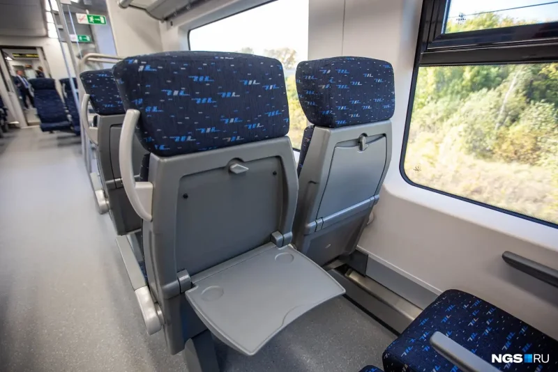 Откидные кресла в Ласточке