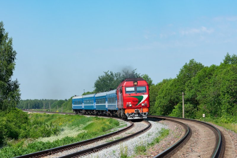 Красивая железная дорога