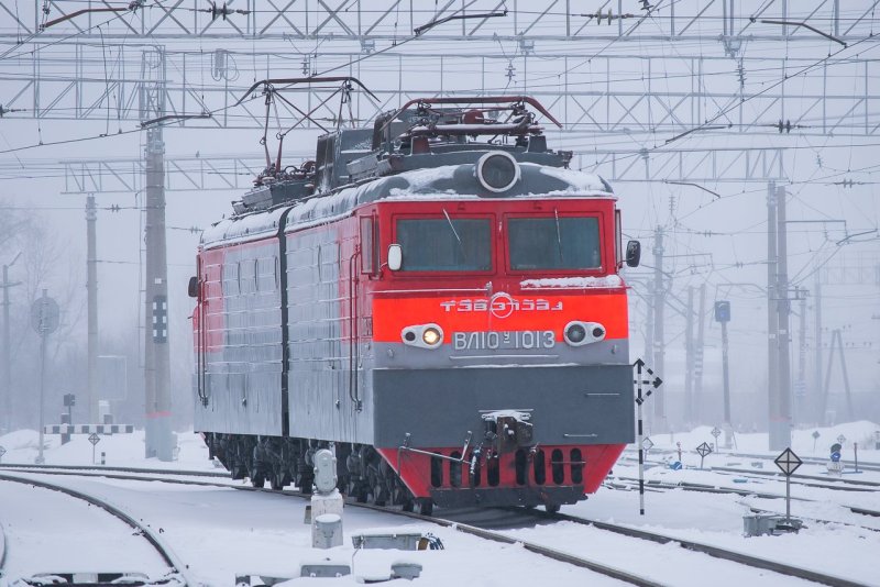 Электровоз 2эс5к