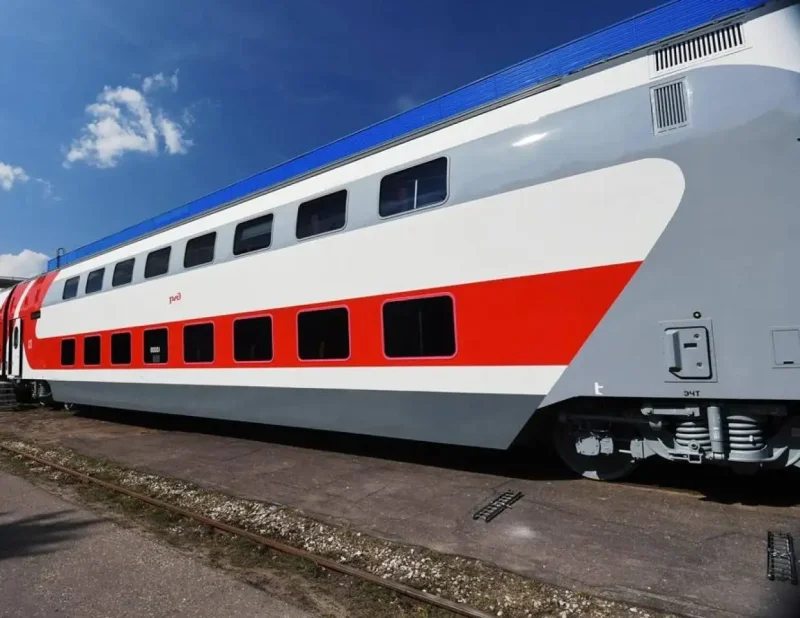 2х этажный поезд РЖД купе